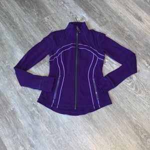 Lululemon jacket size 6 for women’s color purple